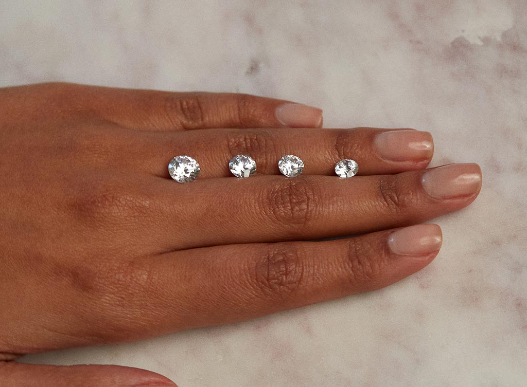 What Is the Best Carat Size for a Diamond Engagement Ring?