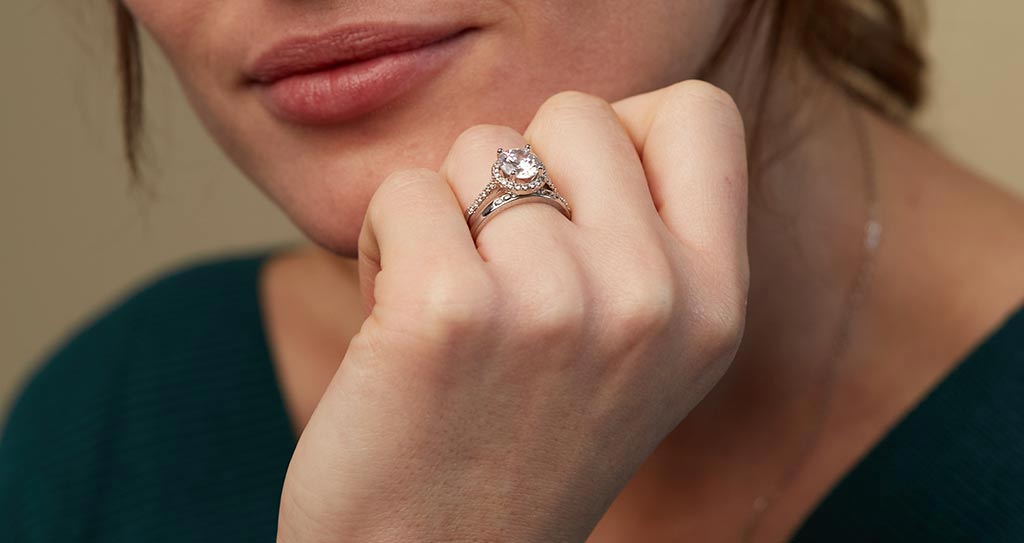 A Guide to Halo Engagement Rings