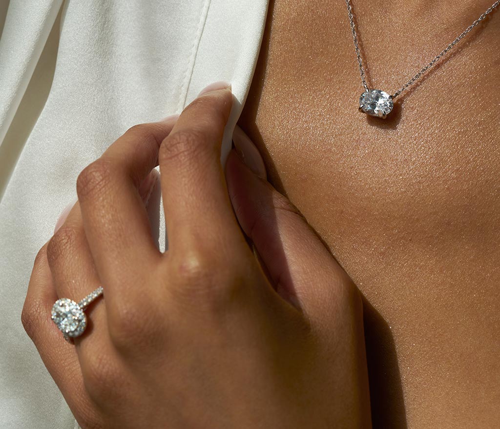 Oval Lab-Grown Diamonds: A Buying Guide